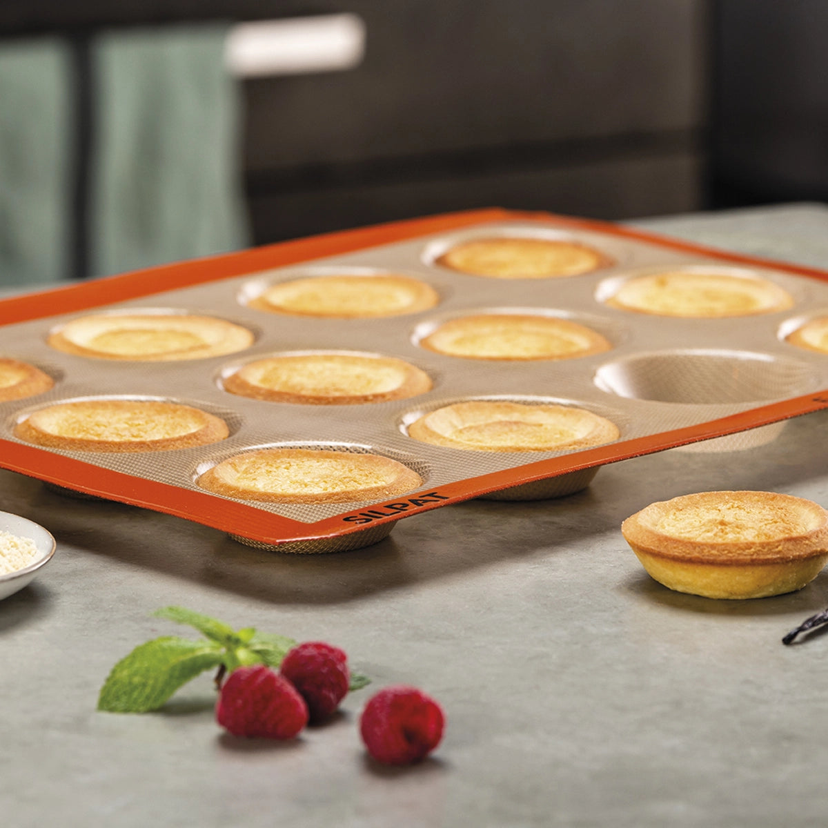 Moule pour réaliser des tartes et tartelettes circulaires, 2 formats  disponibles pour réaliser une tarte ou de mini tartelettes